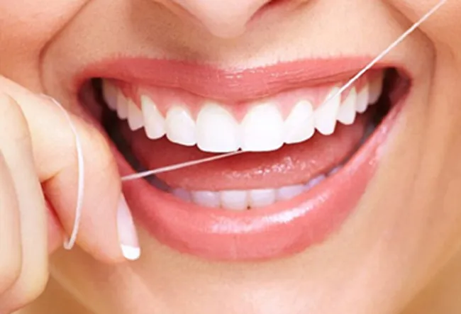 Nên đánh răng trước hay sau khi ăn? 2