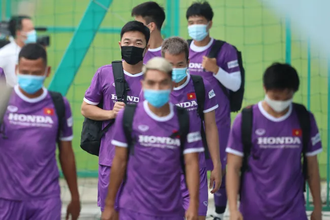 ĐT Việt Nam tập luyện buổi đầu chuẩn bị cho vòng loại World Cup 2022 1