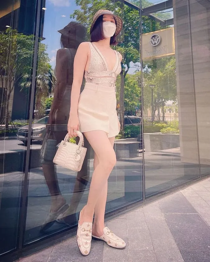 Street style sao Việt tuần qua: đại hội khoe dáng, trang phục sexy ‘lên ngôi’ 3
