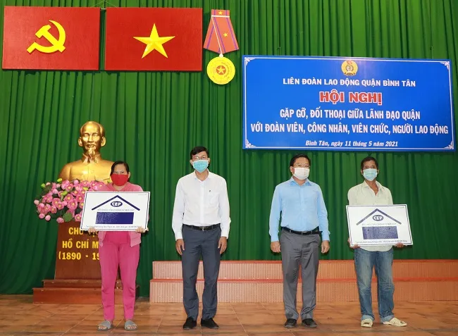 Lãnh đạo quận Bình Tân gặp gỡ, đối thoại với công nhân và người lao động 2