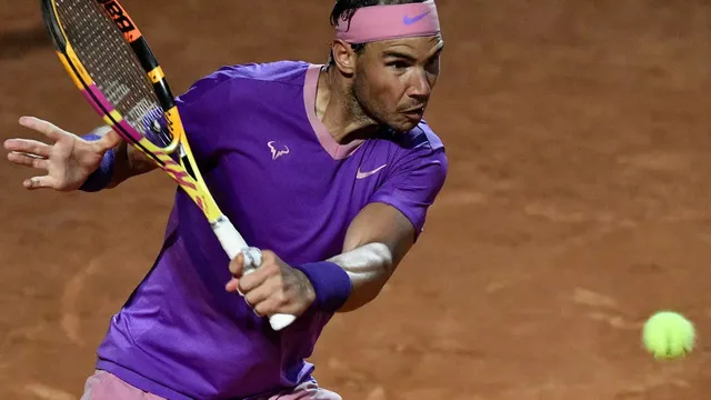 Rome Masters 2021: Djokovic và Nadal thắng nhọc trận ra quân - Medvedev bị loại ngay trận đầu