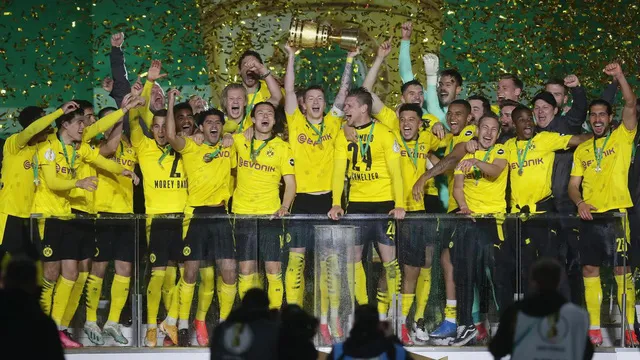 Real tiếp tục nuôi mộng vô địch - Dortmund vô địch Cup quốc gia