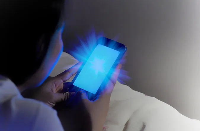 Cách bảo vệ da khỏi ánh sáng xanh từ màn hình máy tính, điện thoại 2