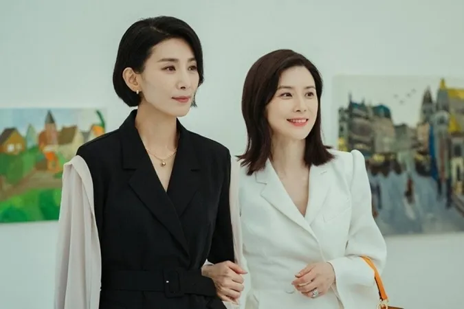 Mine và Penthouse: 2 bộ drama về giới siêu giàu Hàn Quốc nhưng phim nào ‘gắt’ hơn? 21