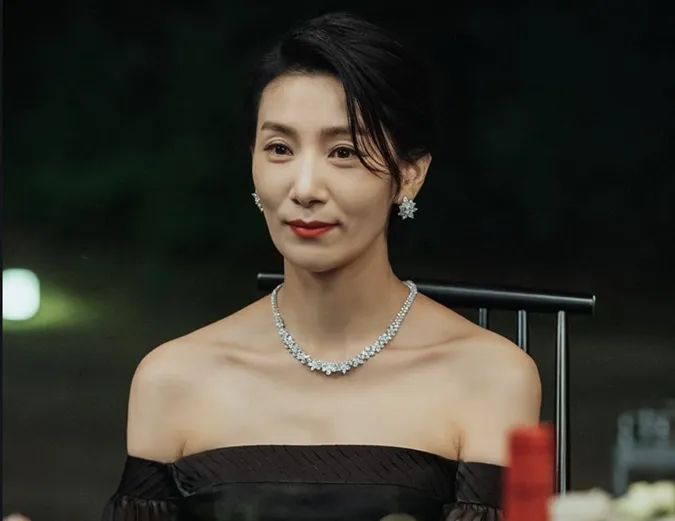 Mine và Penthouse: 2 bộ drama về giới siêu giàu Hàn Quốc nhưng phim nào ‘gắt’ hơn? 26