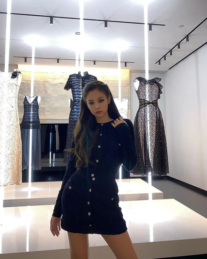 4  món đồ ‘hack’ chiều cao ‘đỉnh xịn’ được Jennie (BLACKPINK) diện hoài không chán 29