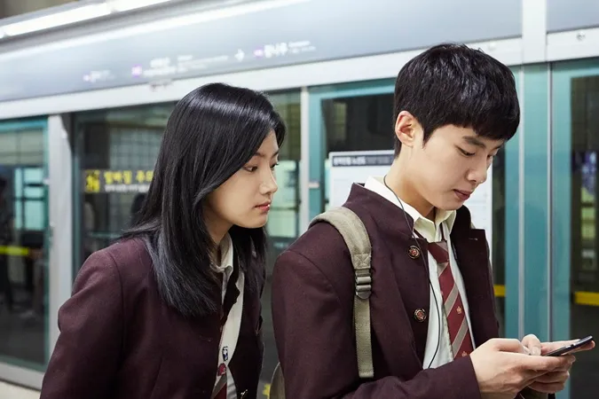 Top 10 phim Hàn Quốc được xem nhiều nhất trên Netflix bạn không thể bỏ lỡ 20
