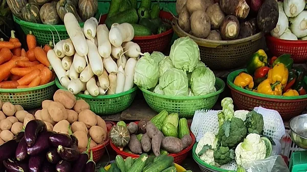 Giá cả thực phẩm ngày 28/6/2021: Giá cả các loại rau, củ tăng 1