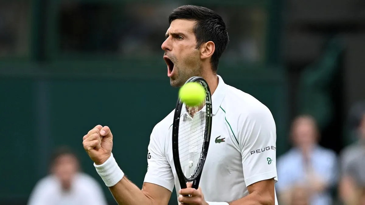 Wimbledon 2021: Djokovic mở màn bằng một set thua - Tsitsipas dừng bước ngay vòng 1