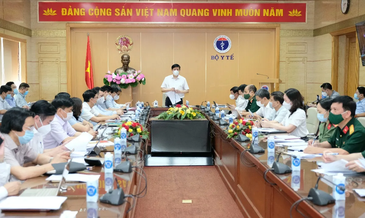 Bộ trưởng Bộ Y tế: Dự kiến sẽ có 8 triệu liều vắc xin COVID-19 về Việt Nam trong tháng 7/2021 2