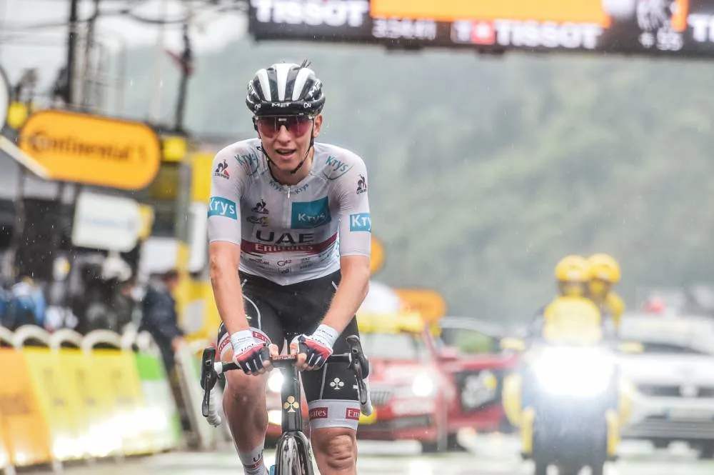 Tour de France 2021: ĐKVĐ Tadej Pogacar đánh chiếm áo vàng tại chặng 8