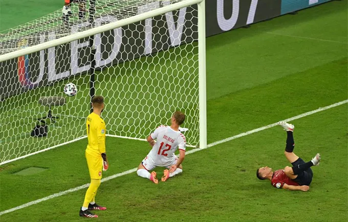EURO 2020: Giành chiến thắng “4 sao” trước Ukraine, Anh gặp Đan Mạch tại bán kết