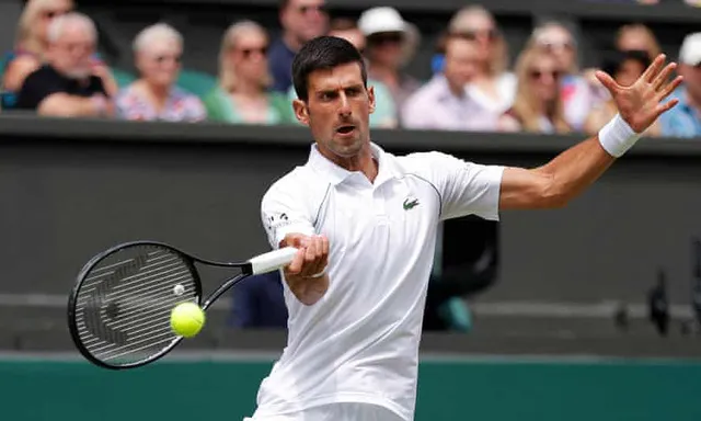 Wimbledon 2021: Federer xô đổ kỷ lục của Rosewall - Djokovic dễ dàng vào tứ kết