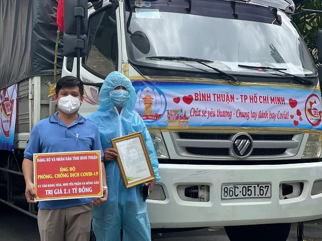 Thêm 1 tỷ đồng gồm nhu yếu phẩm, khẩu trang tỉnh Bình Thuận hỗ trợ TPHCM chống dịch 1