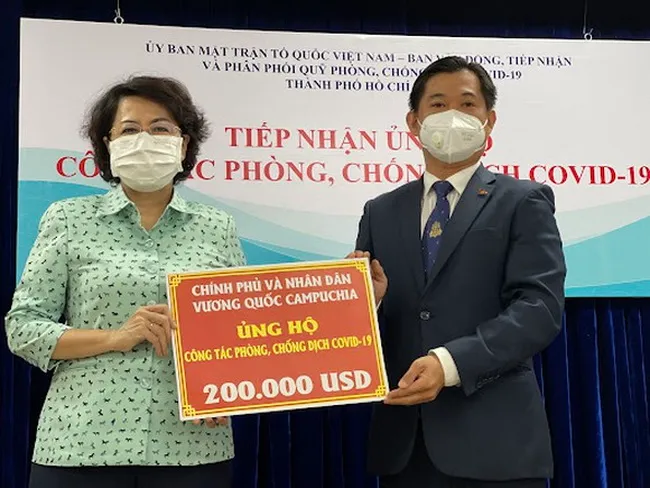 Campuchia ủng hộ 200.000 đô la Mỹ cho Quỹ phòng, chống dịch Covid-19 TPHCM 1