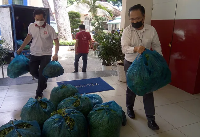 25 tấn rau, củ, quả từ Tiền Giang đến TP HCM bằng tàu cao tốc 1