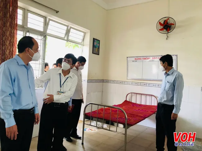 Phó Bí thư Thành ủy TPHCM Nguyễn Hồ Hải kiểm tra địa điểm cách ly tập trung tại Quận Tân Bình 2