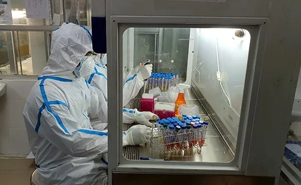 Bệnh viện Chợ Rẫy triển khai xét nghiệm tìm kháng thể cho người đã tiêm vaccine COVID-19 1