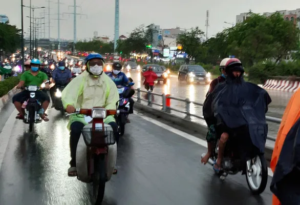 Dự báo thời tiết 3 ngày tới (17/8 -19/8): 3 miền có mưa rào riêng Trung Bộ có nắng nóng 1