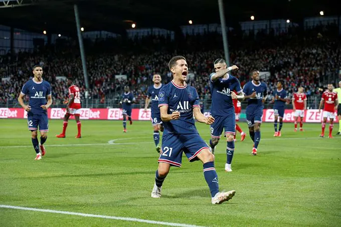 Đè bẹp Brest, Paris Saint-Germain tạm chiếm ngôi đầu Ligue 1
