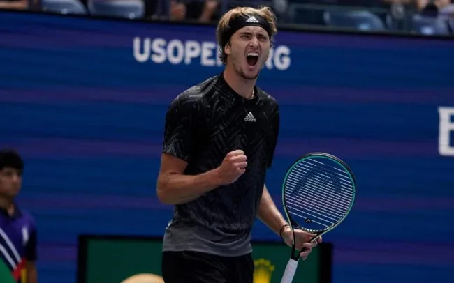 US Open 2021: Đánh bại Lloyd Harris, Alexander Zverev hẹn Novak Djokovic tại bán kết
