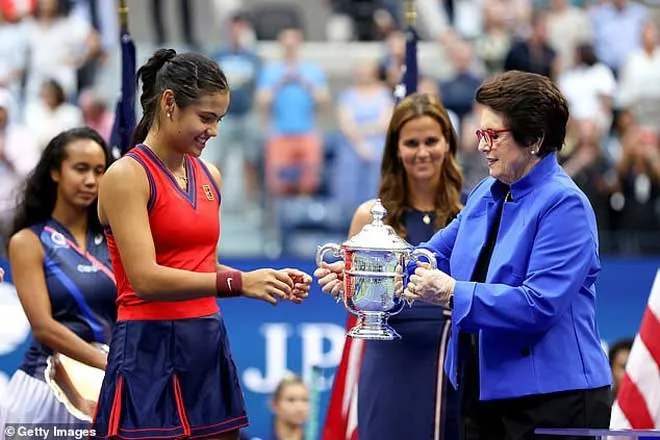 US Open 2021: Đánh bại Leylah Fernandez, Emma Raducanu vô địch đơn nữ