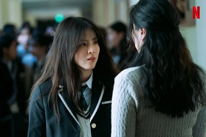 Han So Hee thoát mác ‘bánh bèo’, đánh đấm cực ngầu trong phim mới My Name 2