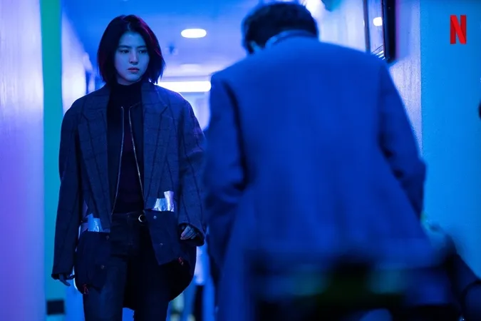 Han So Hee thoát mác ‘bánh bèo’, đánh đấm cực ngầu trong phim mới My Name 7