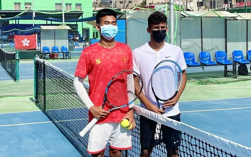 Tay vợt Lý Hoàng Nam giúp quần vợt Việt Nam giành vé tranh play-off  Davis Cup