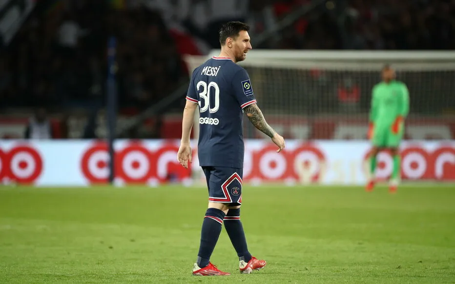 Messi khai pháo giúp PSG đá bại Man City - PSG bị cáo buộc không tôn trọng Messi