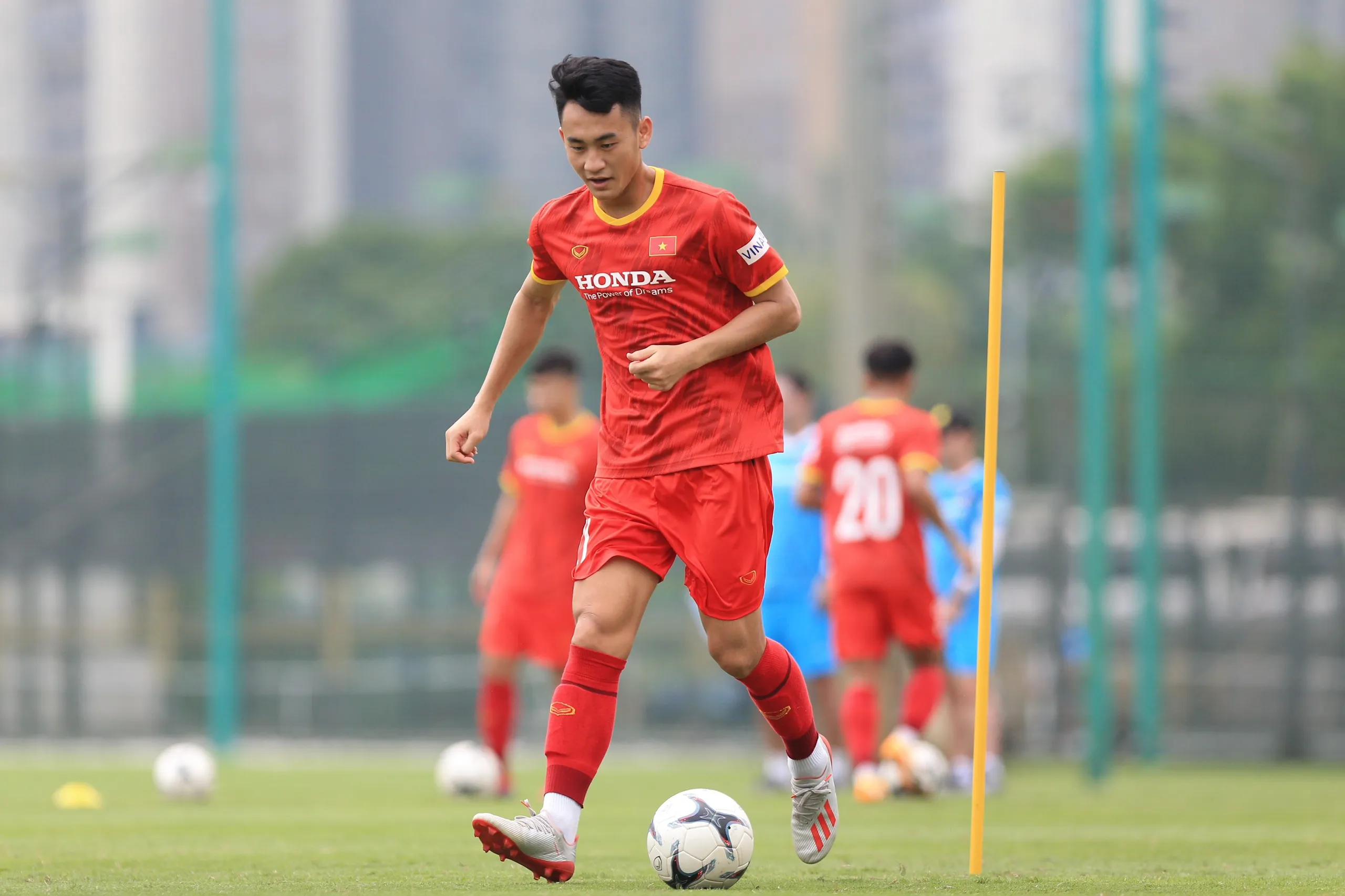 Phan Văn Đức khiến ĐT Việt Nam lo lắng - Lê Xuân Tú hy vọng được đá chính tại Vòng loại U23 châu Á