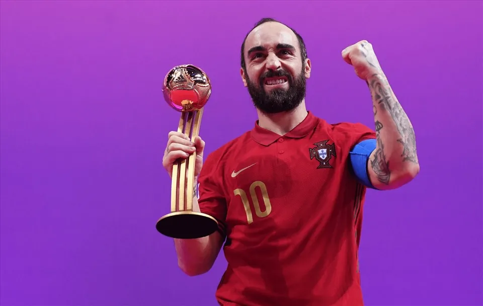 Tin bóng đá: Bàn thắng của Văn Hiếu được vinh danh đẹp nhất Futsal World Cup 2021