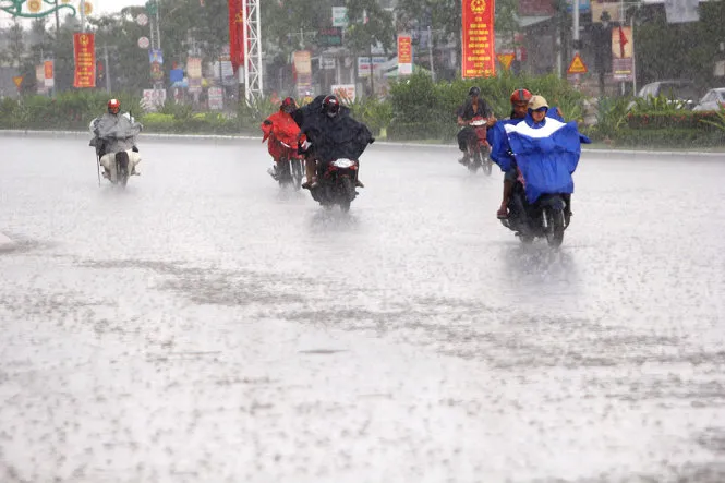 Dự báo thời tiết ngày mai 13/10/2021: Bắc Bộ và Quảng Trị có mưa to, có nơi mưa rất to 1
