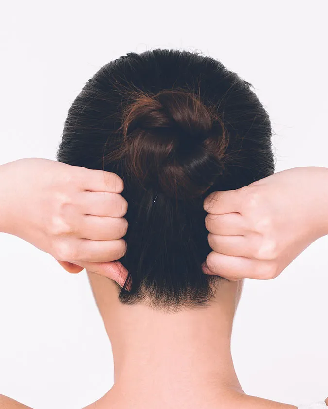 Cách massage da đầu cải thiện tình trạng rụng tóc, tóc bạc sớm 6