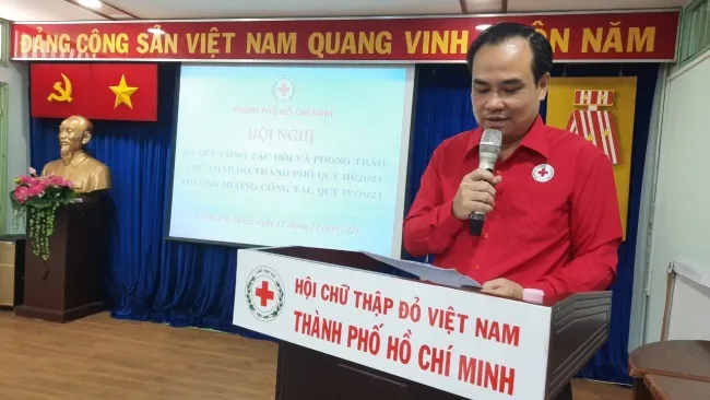  Đồng chí Vũ Thanh Lưu – Phó Chủ tịch Hội Chữ thập đỏ Việt Nam, Phụ trách Cơ quan đại diện phía Nam phát biểu chỉ đạo tại hội nghị.