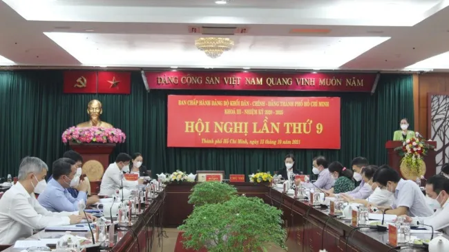 Chủ tịch Hội đồng Nhân dân TPHCM Nguyễn Thị Lệ tham dự phát biểu chỉ đạo Hội nghị. 