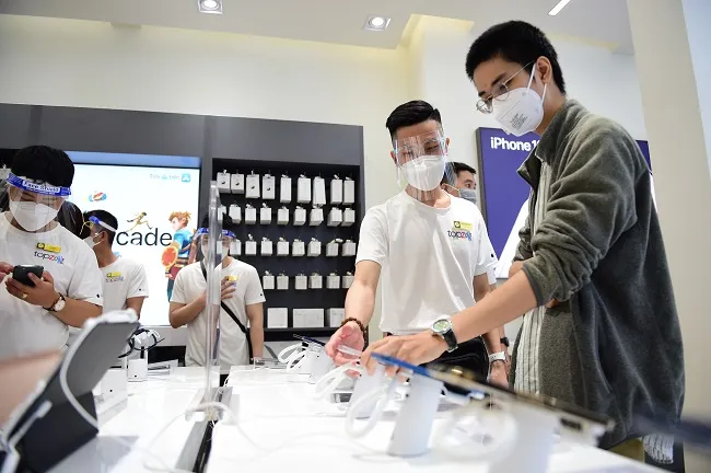 Thế Giới Di Động chính thức ra mắt TopZone, chuỗi bán lẻ ủy quyền cao cấp mới nhất của Apple tại Việt Nam và mở bán iPhone 13 3
