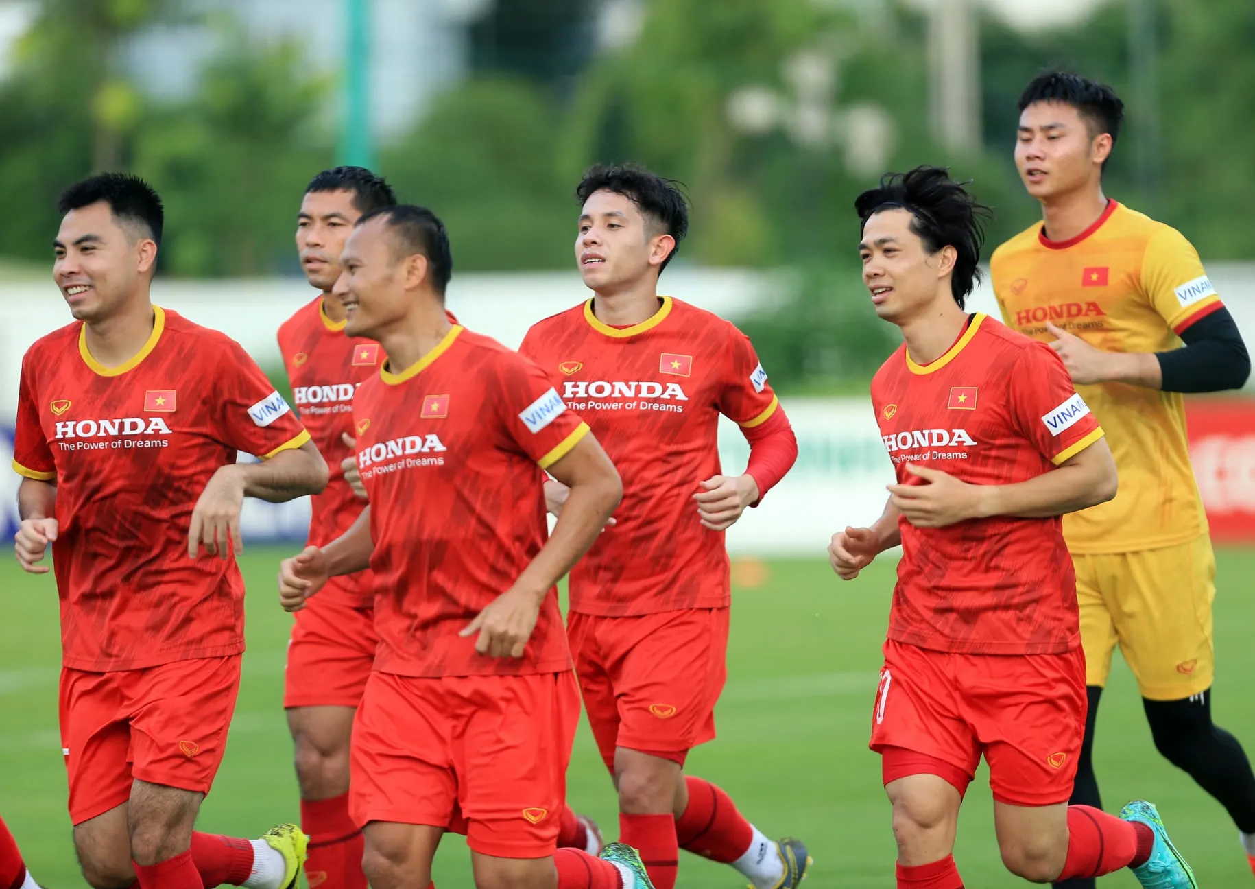 ĐT Việt Nam hướng đến AFF Cup 2020 - Văn Hậu được yêu cầu giảm cân