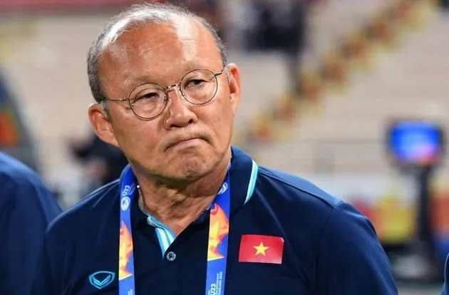 Quang Hải ghi bàn duy nhất ở trận đấu tập - Nhật Bản tập các tình huống cố định