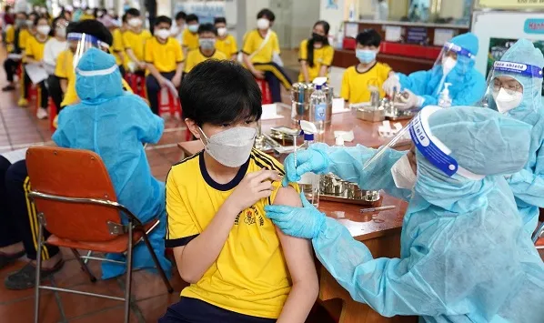 TPHCM: Hơn 600.000 trẻ từ 12-17 tuổi đã được tiêm vắc xin phòng COVID-19 1