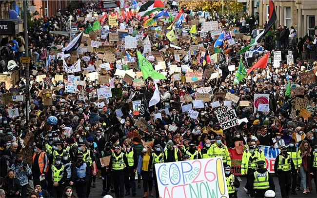 Nhà hoạt động khí hậu trẻ Thunberg cho rằng Hội nghị thượng đỉnh COP26 là một 