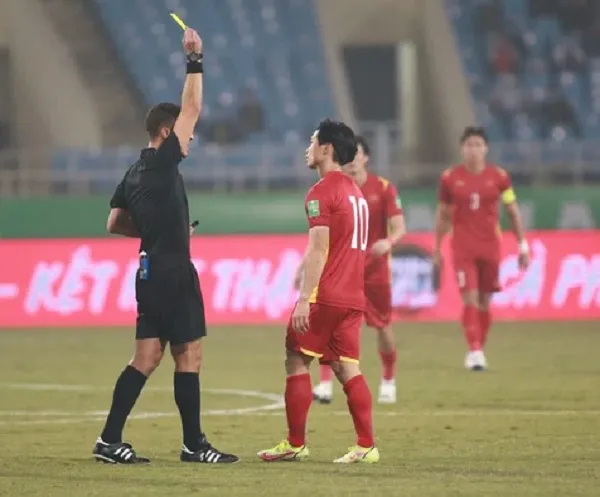 VAR sẽ không sử dụng tại AFF Cup 2020 - Cầu thủ Việt Nam cần tránh nhận thêm thẻ