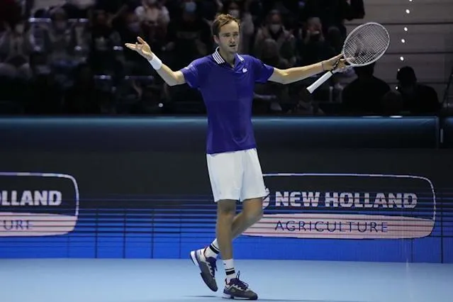 Medvedev khiêu khích người hâm mộ tại ATP Finals - Olympic mùa đông Bắc Kinh 2022 gặp thách thức lớn