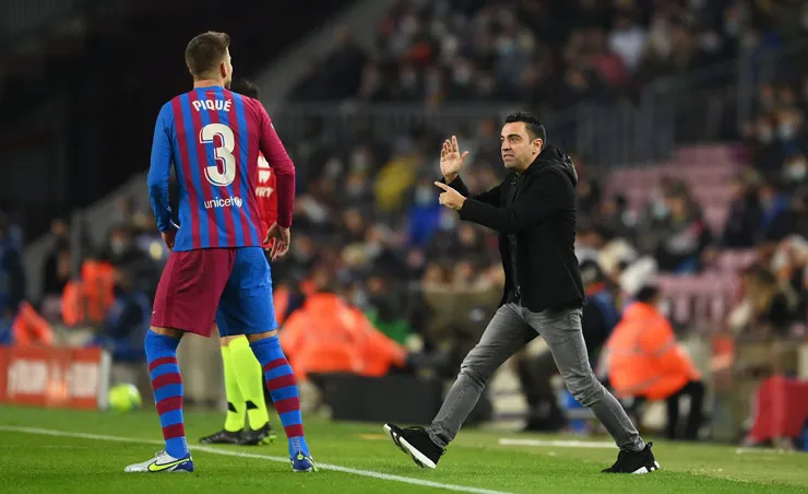 Barca thắng nhọc ngày Xavi ra mắt - Atletico phả hơi nóng vào Real