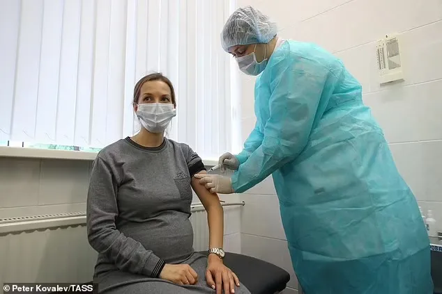 phụ nữ mang thai, tiêm phòng vắc xin Covid-19