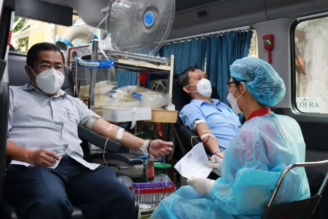 Nhân viên SAWACO tham gia hiến 1000 đơn vị máu tình nguyện 1