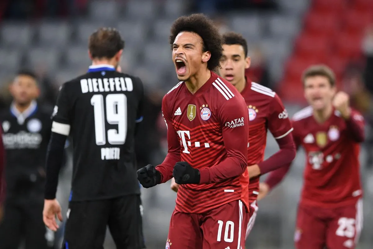 Bayern Munich vững ngôi đầu - Dortmund ngược dòng hạ Wolfsburg