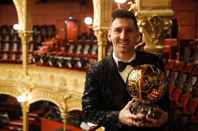 Quả bóng Vàng 2021: Vượt mặt tất cả, Messi lập kỷ lục thế giới