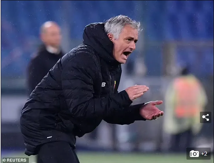 Mourinho mất Abraham và dễ bị cấm chỉ đạo trận gặp Inter Milan