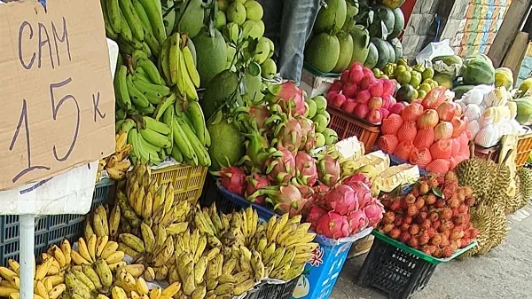 Giá cả thị trường hôm nay 4/12/2021: Giá cả các loại trái cây, đường sắt gảm giá vé 1